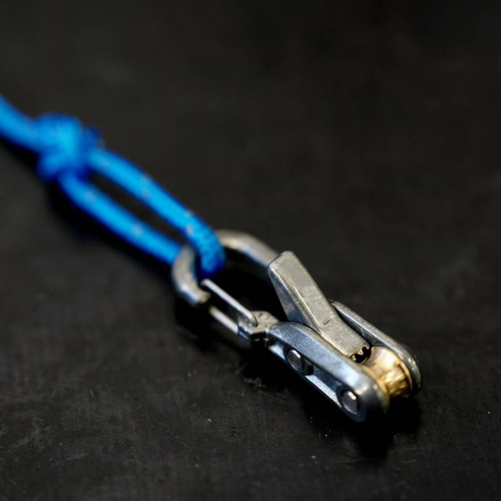 Cord Fastener with Carabiner M - đánh giá và giá Gardening Tools And Uses